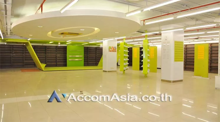 10  Office Space For Rent in Silom ,Bangkok BTS Surasak at Double A tower AA11173